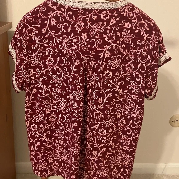 Savanna Jane Burgundy and White Embroidered Blouse - Picture 5 of 5